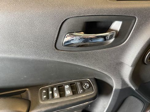 Used 2014 Dodge Charger SE RWD image 18