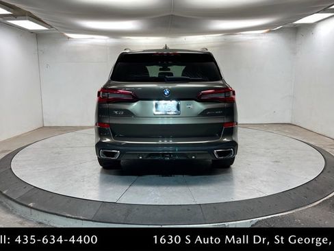 Used 2022 BMW X5 xDrive40i w/ M Sport Package image 4