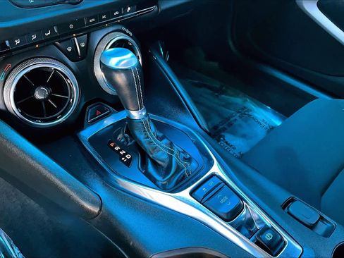 Used 2020 Chevrolet Camaro LS RWD image 16