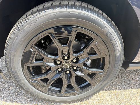 New 2027 Ford Expedition Max Platinum AWD/4WD image 8