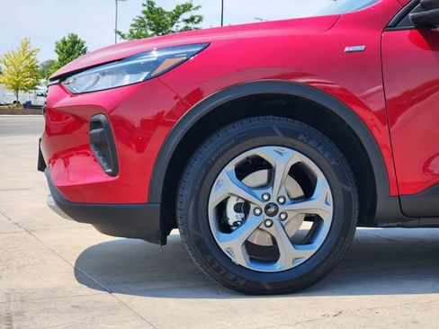 Used 2025 Ford Escape ST-Line AWD/4WD image 9