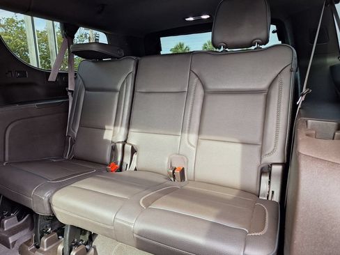 Used 2021 GMC Yukon XL Denali w/ Denali Premium Package RWD image 14