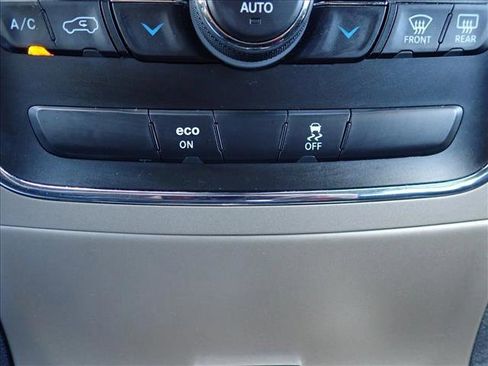 Used 2015 Jeep Grand Cherokee Laredo w/ Quick Order Package 23E AWD/4WD image 19