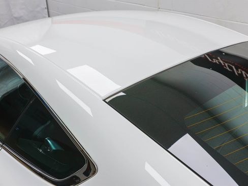 Used 2011 Aston Martin V12 Vantage Coupe image 14