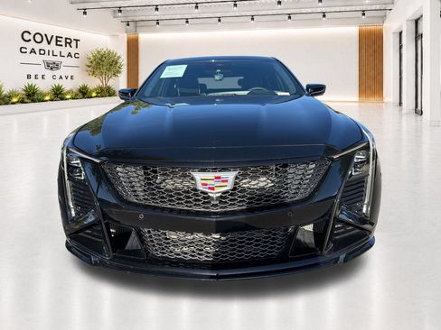Used 2025 Cadillac CT5 V Blackwing w/ Super Cruise 1 Package RWD image 3