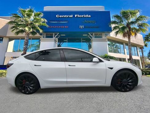 Used 2022 Tesla Model 3 Performance image 4