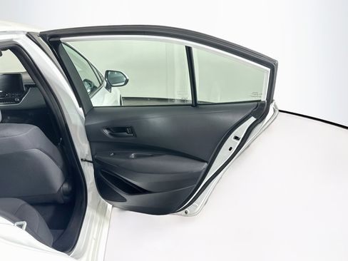 Used 2024 Toyota Corolla LE FWD image 27