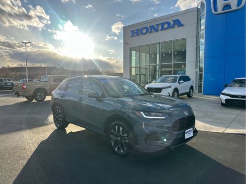Certified 2026 Honda HR-V EX-L image 2