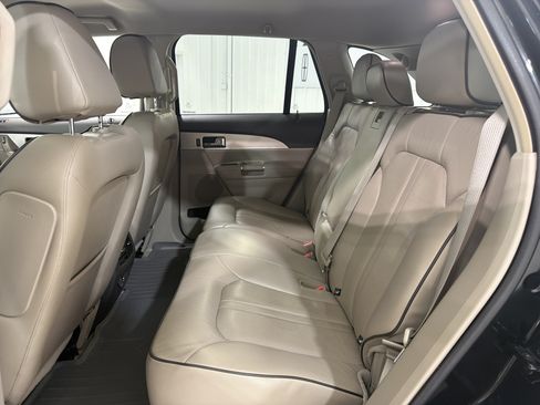 Used 2013 Lincoln MKX FWD image 10