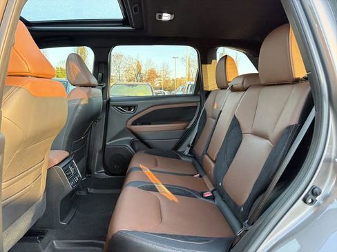 Used 2025 Subaru Forester Touring w/ Popular Package - Touring image 20