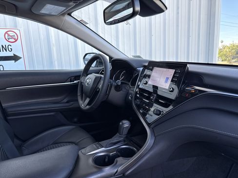 Used 2023 Toyota Camry SE w/ Convenience Package image 34