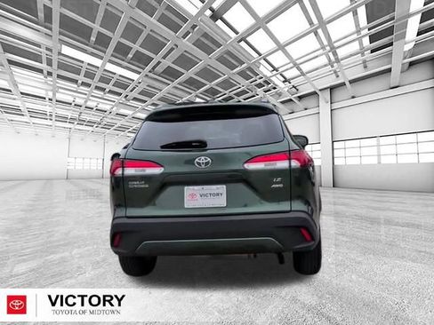 Used 2023 Toyota Corolla Cross LE w/ Moonroof Package AWD/4WD image 4