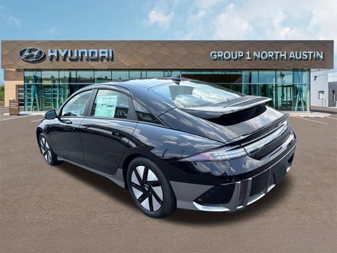 New 2025 Hyundai Ioniq 6 SE image 7