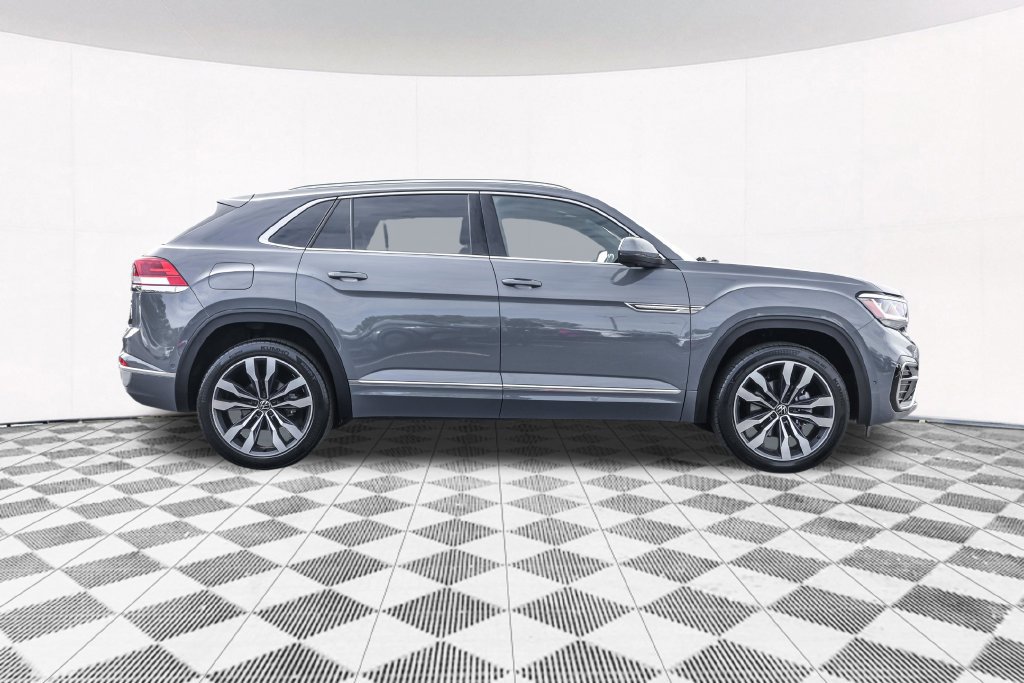 Certified 2023 Volkswagen Atlas Cross Sport SEL Premium R-Line AWD/4WD image 13