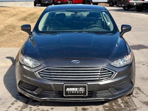 Used 2018 Ford Fusion SE image 7