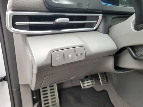 New 2026 Hyundai Elantra SEL Sport image 16