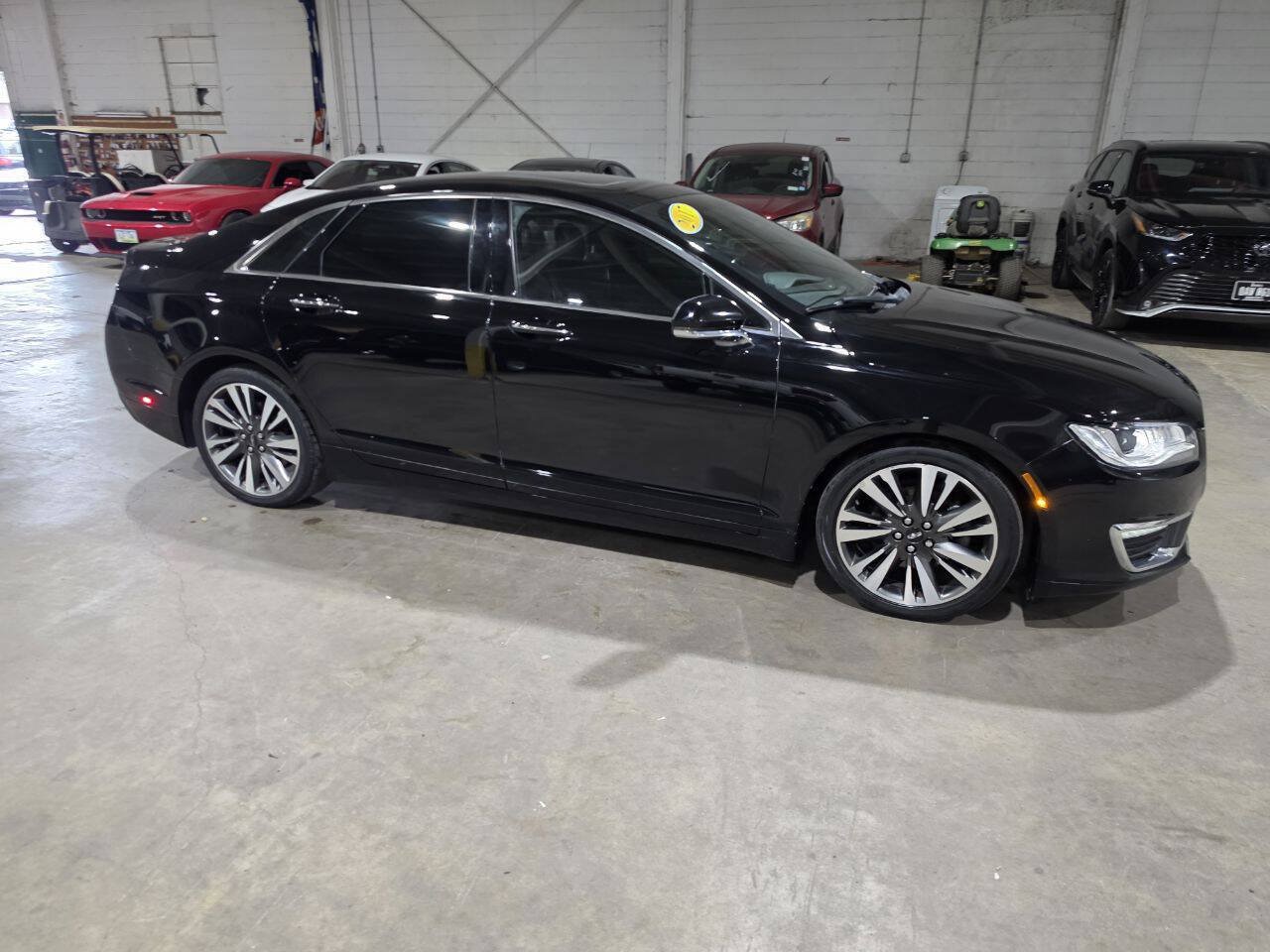 Used 2017 Lincoln MKZ Reserve w/ Climate Package FWD image 16