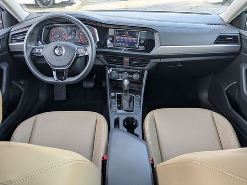 Used 2020 Volkswagen Jetta SE w/ SE Cold Weather Package image 28