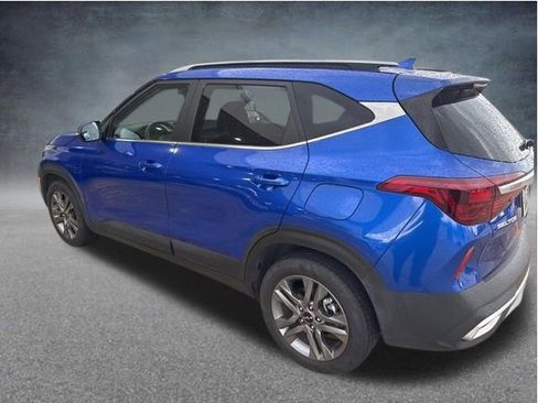 Used 2023 Kia Seltos S FWD image 3