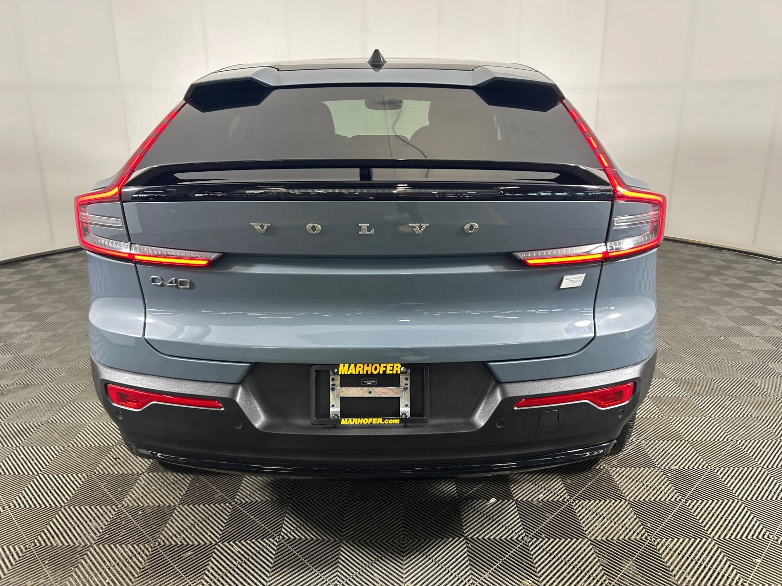 Used 2023 Volvo C40 P8 Recharge Plus AWD/4WD image 3