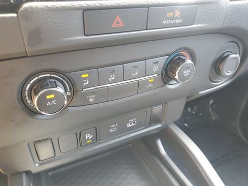 Used 2023 Nissan Frontier S w/ Technology Package RWD image 19