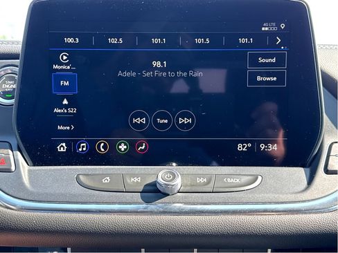 Used 2025 Chevrolet Blazer LT FWD image 21