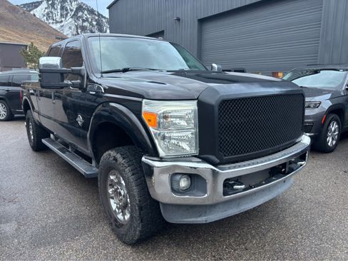 Used 2015 Ford F250 XLT w/ XLT Premium Package image 7