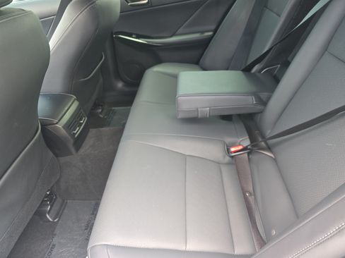 Used 2023 Lexus IS 300 w/ Comfort Package RWD image 12