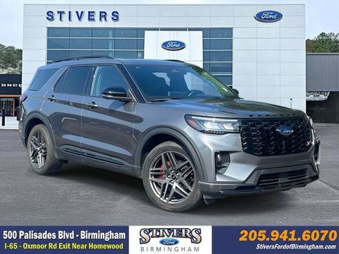 Used 2025 Ford Explorer ST AWD/4WD image 1
