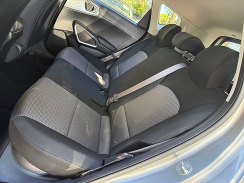 Used 2025 Kia Soul LX w/ LX Technology Package image 20