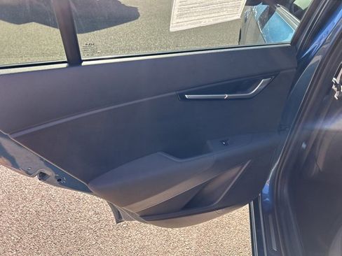 Used 2023 Kia Niro SX Touring image 14