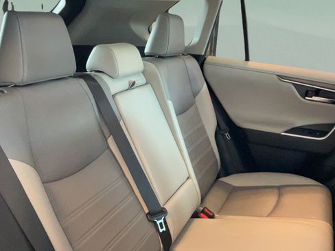 Certified 2022 Toyota RAV4 Limited AWD/4WD image 29