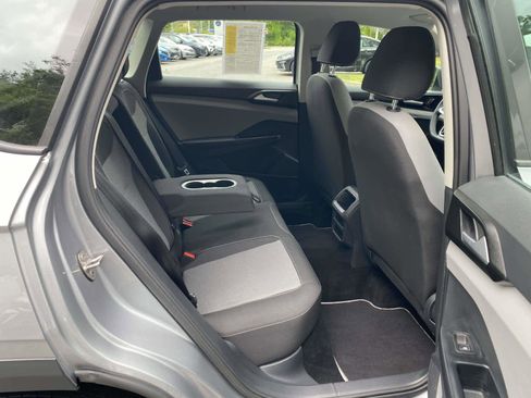 Certified 2023 Volkswagen Taos S AWD/4WD image 28