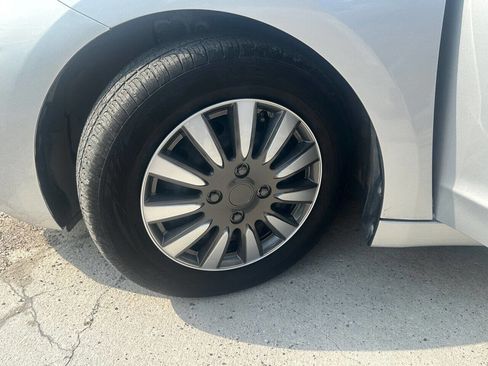 Used 2019 Hyundai Elantra SE image 25