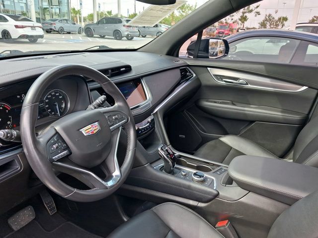 Used 2024 Cadillac XT6 Luxury FWD image 13