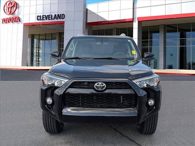 Used 2017 Toyota 4Runner SR5 Premium AWD/4WD image 3