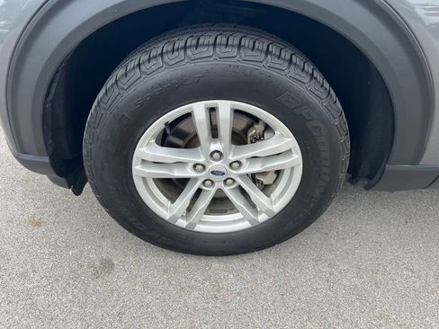 Used 2023 Ford Explorer 4WD image 12