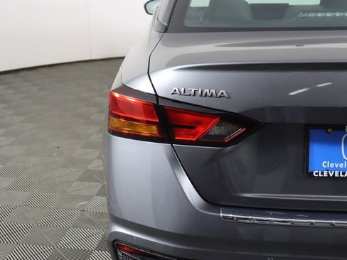 Used 2023 Nissan Altima 2.5 SV w/ SV Premium Package image 15