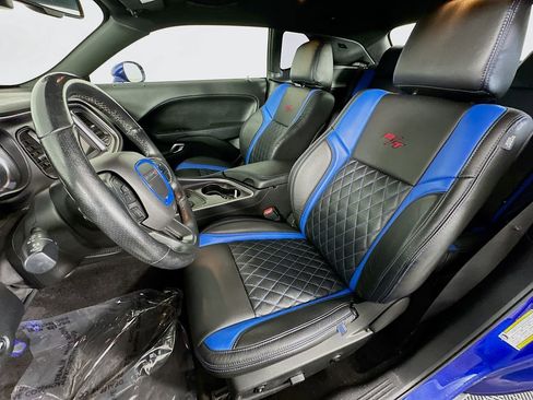 Used 2018 Dodge Challenger R/T w/ Performance Handling Group image 27