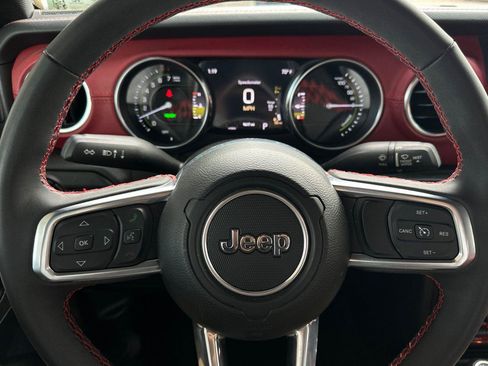 Used 2023 Jeep Wrangler Unlimited Rubicon 4xe image 26