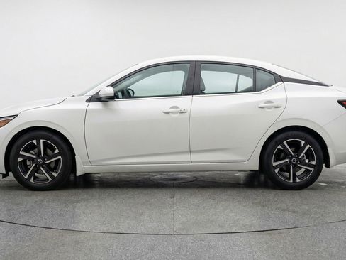 Used 2025 Nissan Sentra SV FWD image 5