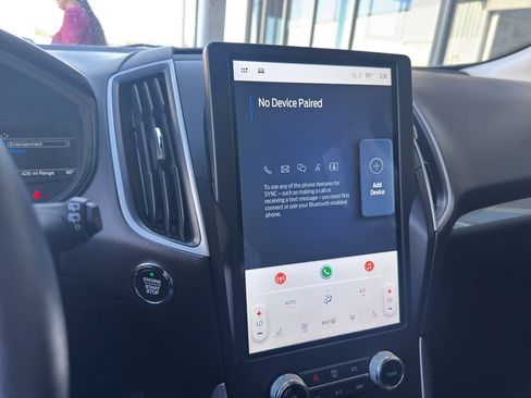 Used 2024 Ford Edge SEL image 21