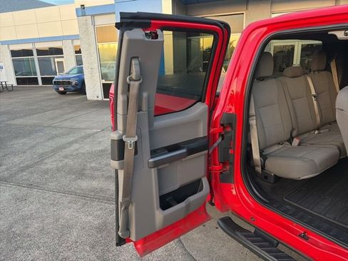 Used 2017 Ford F150 XLT w/ Trailer Tow Package AWD/4WD image 30
