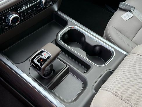 New 2026 GMC Sierra 1500 SLT w/ SLT Premium Plus Package image 31