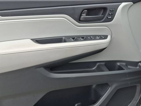 Used 2024 Honda Odyssey EX-L image 14