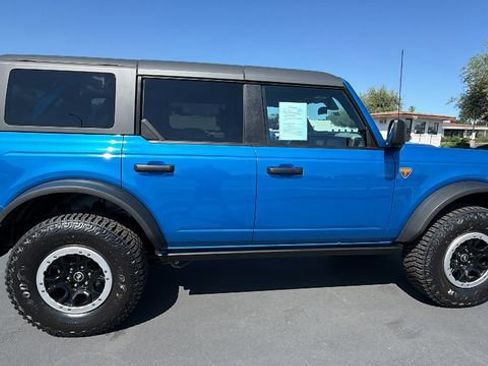 Used 2023 Ford Bronco Badlands w/ Sasquatch Package AWD/4WD image 3