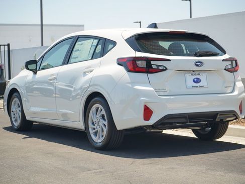 Used 2025 Subaru Impreza 2.0i image 3