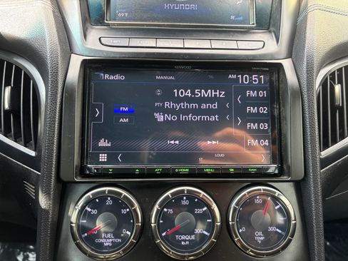 Used 2016 Hyundai Genesis Coupe 3.8 image 29