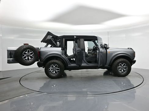 Certified 2023 Ford Bronco Badlands image 5