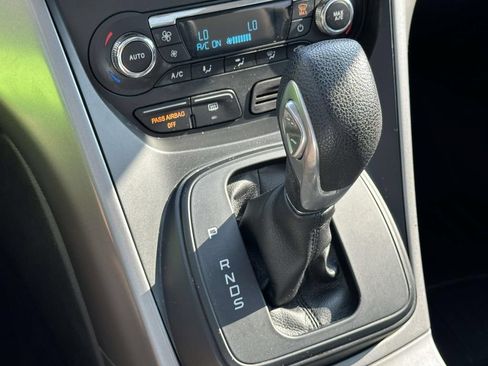 Used 2016 Ford Escape SE w/ Equipment Group 201A FWD image 29